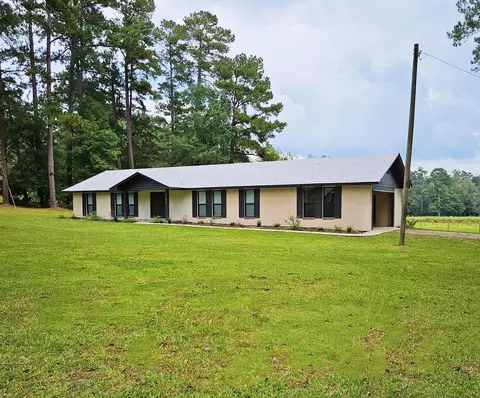 180 Salem Church Rd, Collins, MS 39428