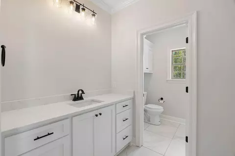 Bath - 12 Redmont Dr, Sumrall, MS 39482 photo 5 of 6