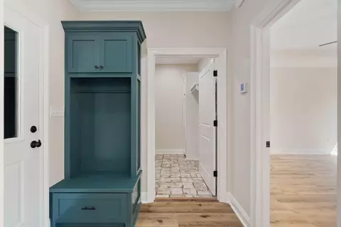 Entry Way - 12 Redmont Dr, Sumrall, MS 39482 photo 2 of 2