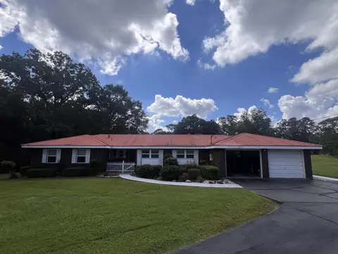 196 Twin Bridge Rd, Sandy Hook, MS 39478