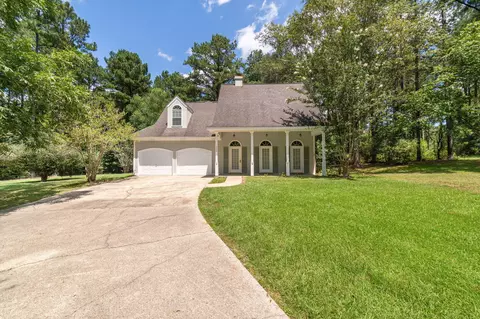 220 Center Ave, Sumrall, MS 39482 photo 2