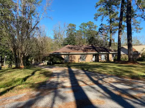 123 Wilwood Cir, Hattiesburg, MS 39402