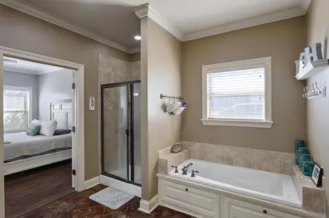 Bath - 105 Madison Pl, Magee, MS 39111 photo 1 of 2