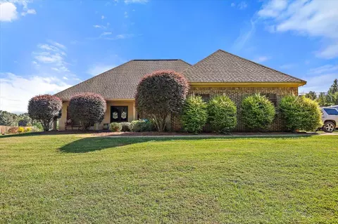 Exterior - 105 Madison Pl, Magee, MS 39111 photo 2 of 10