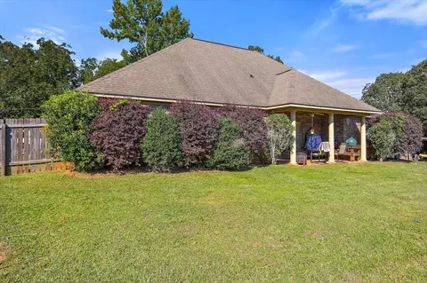 Exterior - 105 Madison Pl, Magee, MS 39111 photo 6 of 10