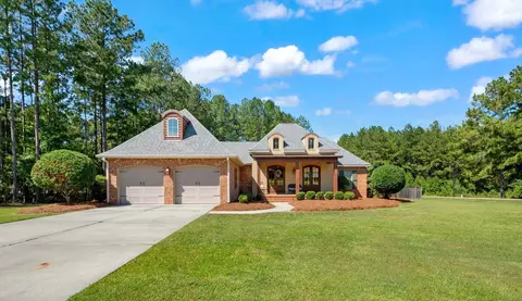 2 Amur Ln, Hattiesburg, MS 39402