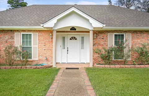 3005 Southaven Dr, Hattiesburg, MS 39402