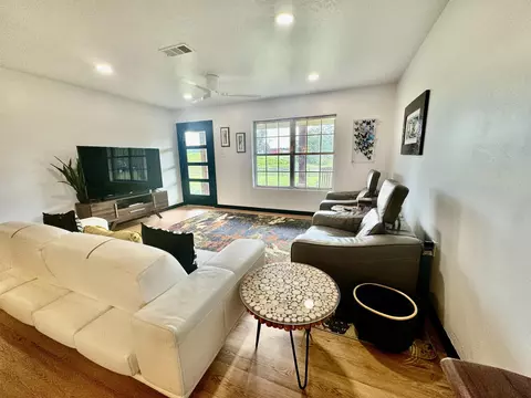 Living - 75 Ms-42, Sumrall, MS 39482 photo 1 of 2