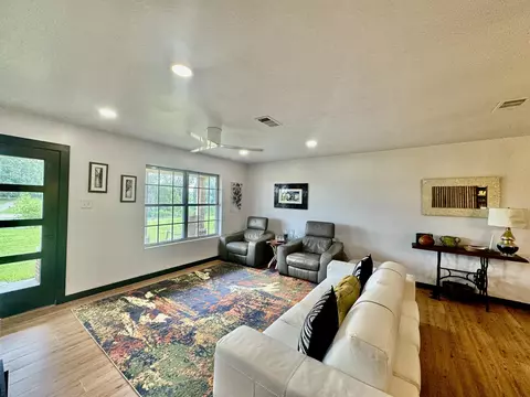 Living - 75 Ms-42, Sumrall, MS 39482 photo 2 of 2