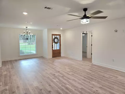 306 Nobles Rd, Sumrall, MS 39482 photo 3