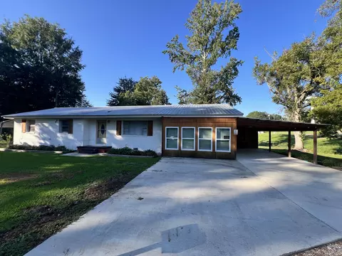 201 Terrell Ave, Collins, MS 39428 photo 1