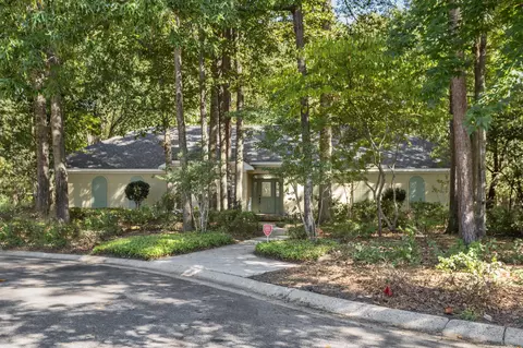 111 Natalie Ln, Hattiesburg, MS 39402