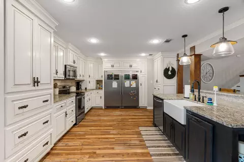Kitchen - 209 N Slade Rd, Sumrall, MS 39482 photo 6 of 9