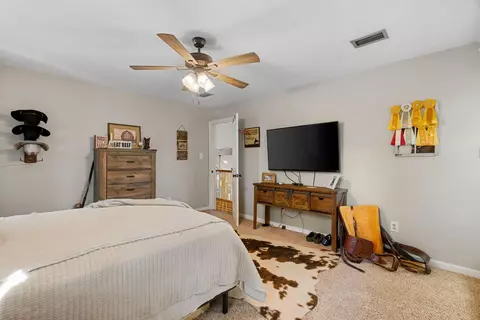 Bedroom - 209 N Slade Rd, Sumrall, MS 39482 photo 6 of 8