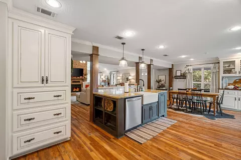 Kitchen - 209 N Slade Rd, Sumrall, MS 39482 photo 3 of 9