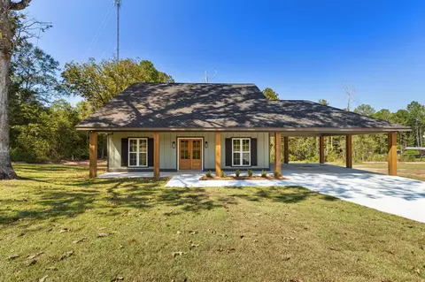 79 Warren Lott Rd, Sumrall, MS 39482