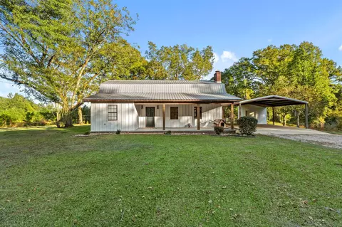 162 Pecan Grove Rd, Ellisville, MS 39437