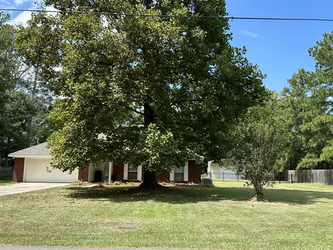 145 Meadowood Dr, Petal, MS 39465