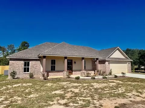 47 Joan Dr, Ellisville, MS 39437