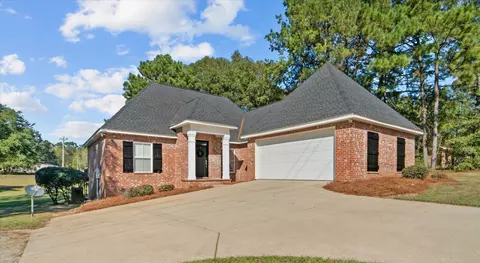 220 Jeffcoats Rd, Petal, MS 39465