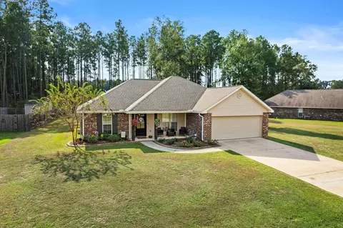 109 Lost Orchard Dr, Purvis, MS 39475