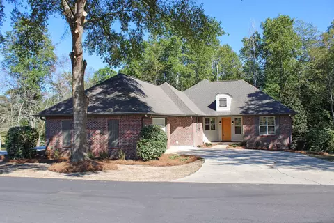 67 Friend Rd, Hattiesburg, MS 39402