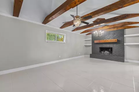 Living - 709 E Central Ave, Petal, MS 39465 photo 3 of 4