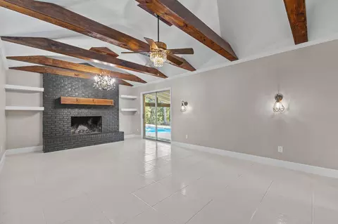 Living - 709 E Central Ave, Petal, MS 39465 photo 2 of 4