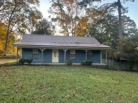 Exterior - 3271 Us-11, Laurel, MS 39443 photo 2 of 5