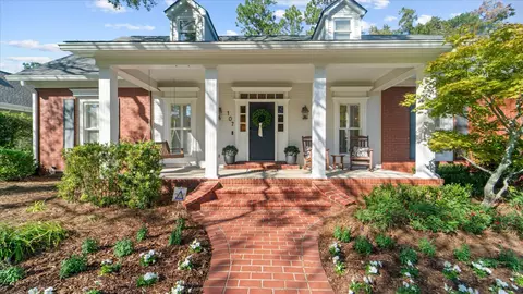 107 Sangria Dr, Hattiesburg, MS 39402