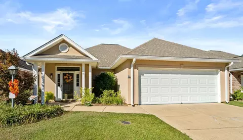 108 Willow Brook Dr, Hattiesburg, MS 39402