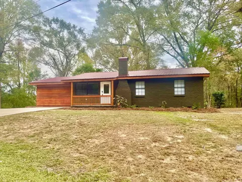 26 Smithville Rd, Petal, MS 39465