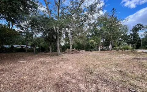 1001 Dogwood Ave, Richton, MS 39476