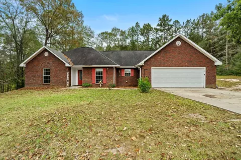 2 Pecanwood Dr, Petal, MS 39465