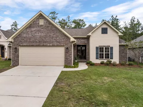36 Waverly Ct, Hattiesburg, MS 39402