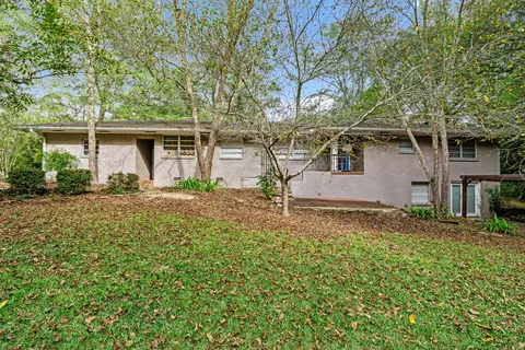 505 Dobson St, Ellisville, MS 39437