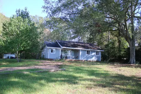3717 Audubon Dr, Laurel, MS 39440