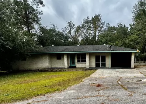 3016 Jackson Landing Rd, Picayune, MS 39466