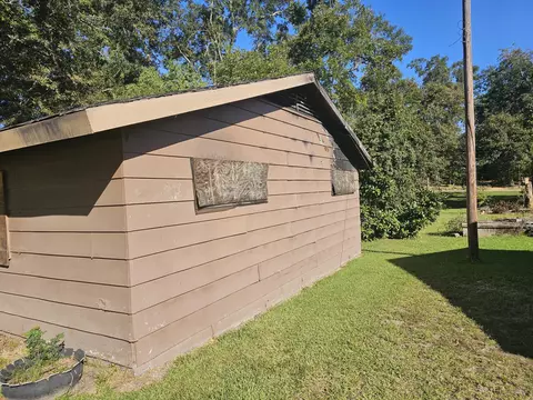 205 Pine Ave, Collins, MS 39428 photo 2