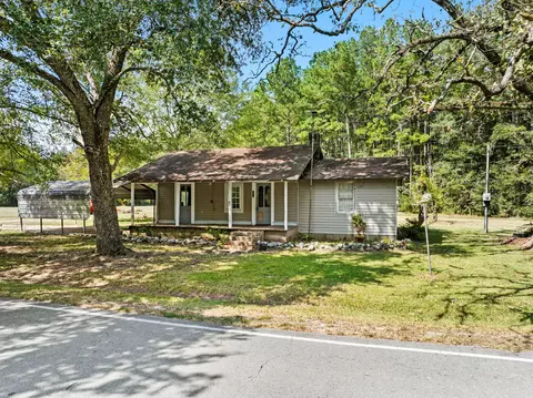 977 Lampton Hilltop Rd, Columbia, MS 39429