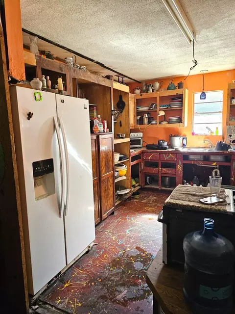 Kitchen - 134 B Lowe Ln, Lumberton, MS 39455 photo 1 of 1