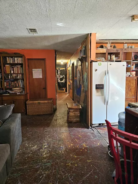 Entry Way - 134 B Lowe Ln, Lumberton, MS 39455 photo 1 of 1