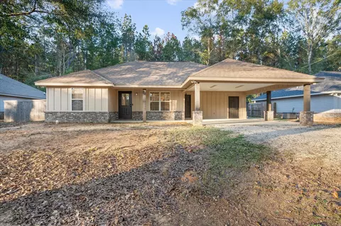 102 Trailwood Cir, Petal, MS 39465