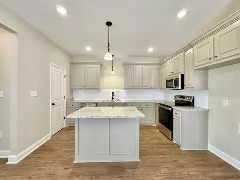 15 Lamplighter Ln, Purvis, MS 39475