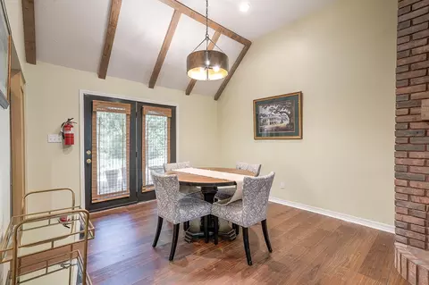 Dining - 2118 N 7th, Laurel, MS 39440 photo 3 of 3