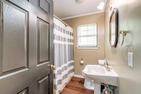 Bath - 2118 N 7th, Laurel, MS 39440 photo 1 of 1