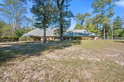 554 Nellwood Dr, Hattiesburg, MS 39402