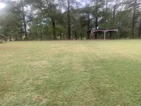 Exterior - 686 Blackjack-new Chapel Rd, Collins, MS 39428 photo 5 of 6
