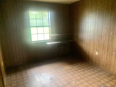 Bedroom - 686 Blackjack-new Chapel Rd, Collins, MS 39428 photo 1 of 1