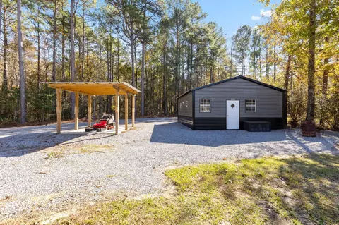 Exterior - 865 Oloh Rd, Sumrall, MS 39482 photo 7 of 11